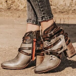 Freebird Jerome Stone, size 9, EUC (runs narrow/small)